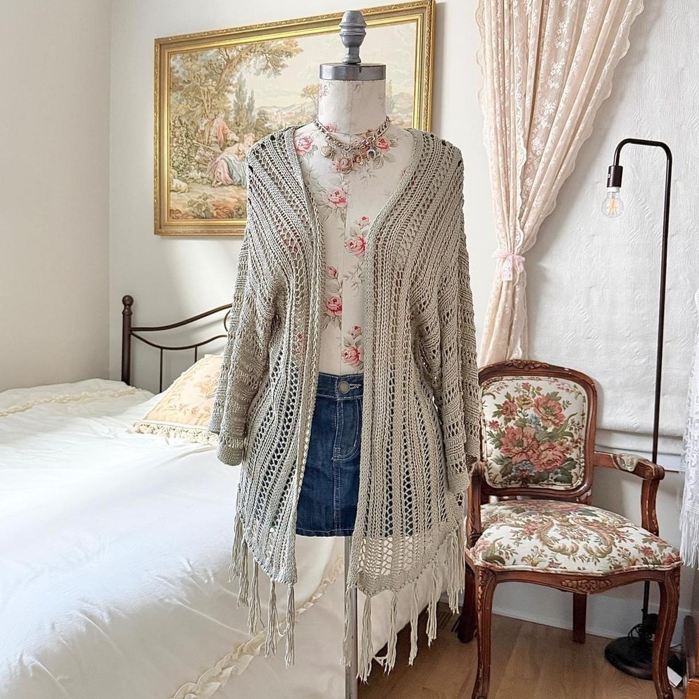 Boho Fringe Cardigan Y2K Easel oatmeal open knit fringe cardigan size medium